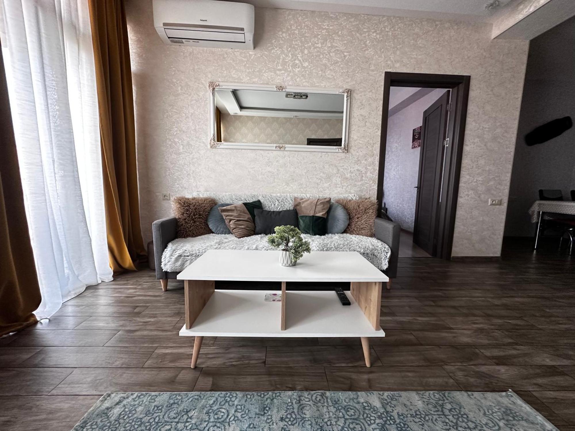 Annamari Lägenhet Tbilisi Exteriör bild